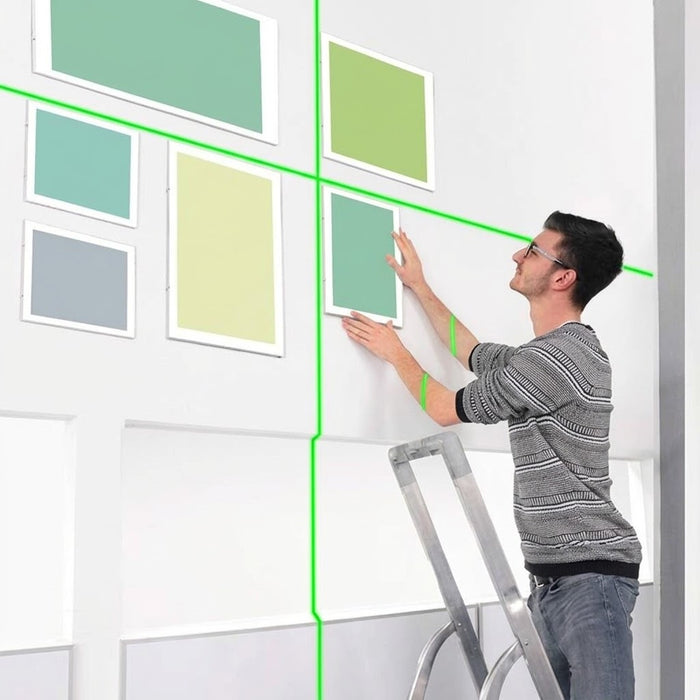LIVELLA LASER 2 LINEE VERDE 15MT CARD